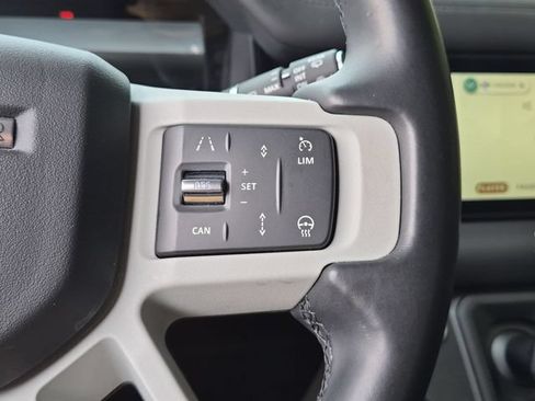 Used 2024 Land Rover Defender 110 SE AWD/4WD image 18