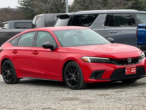 Used 2023 Honda Civic Sport image 3