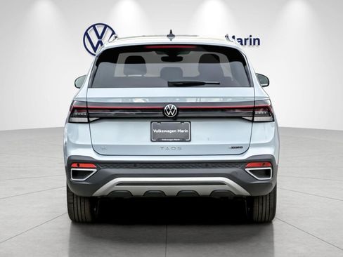 New 2026 Volkswagen Taos SE AWD/4WD image 4