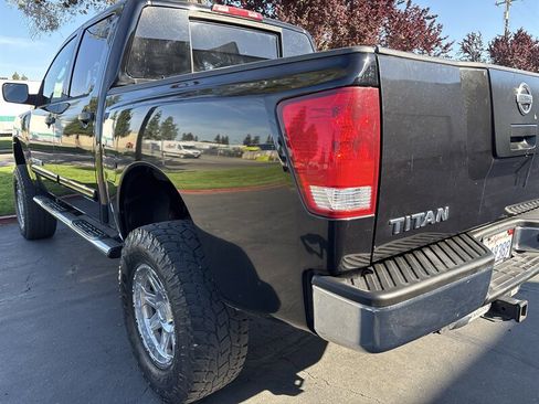 Used 2008 Nissan Titan SE image 9