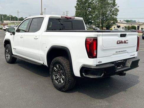 Used 2024 GMC Sierra 1500 AT4X image 16