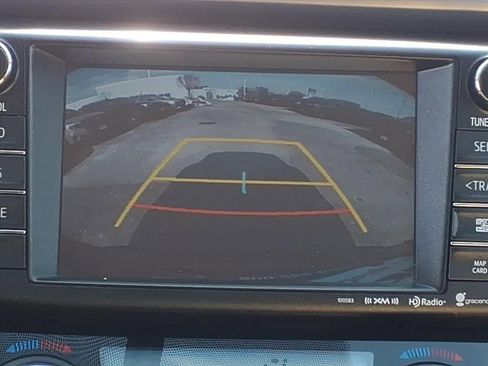 Used 2016 Toyota RAV4 XLE image 10