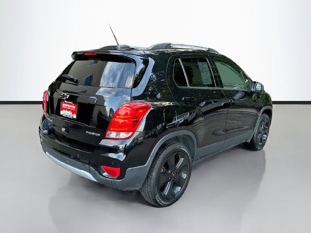 Used 2019 Chevrolet Trax Premier w/ Midnight Edition AWD/4WD image 5