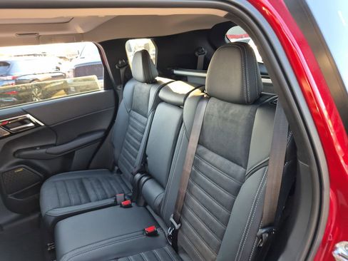 New 2026 Mitsubishi Outlander SE FWD image 44