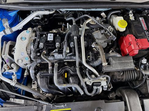 Used 2024 Nissan Sentra SV FWD image 39
