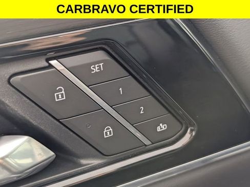 Certified 2025 GMC Yukon XL Denali AWD/4WD image 11