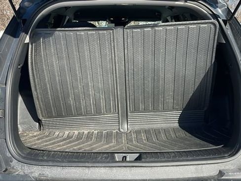 Used 2023 Kia Sorento LX image 20