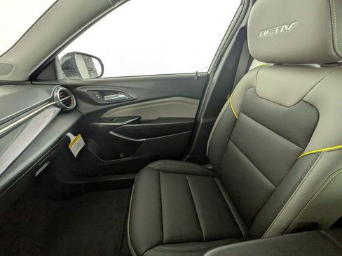 New 2026 Chevrolet Trax ACTIV w/ Driver Confidence Package image 27