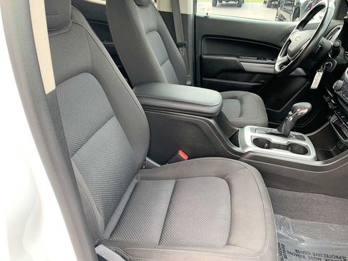 Certified 2022 Chevrolet Colorado LT w/ LT Convenience Package AWD/4WD image 24