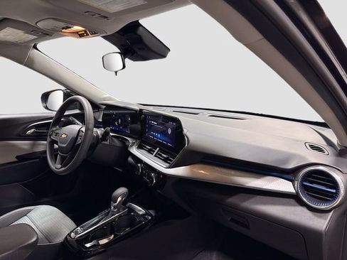 New 2026 Chevrolet Trax LT image 31