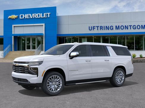 New 2026 Chevrolet Suburban Premier image 2