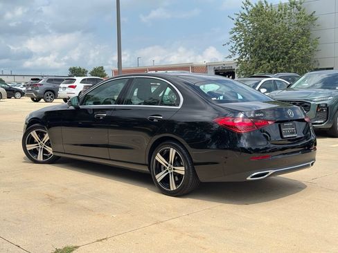 Used 2025 Mercedes-Benz C 300 4MATIC Sedan image 3