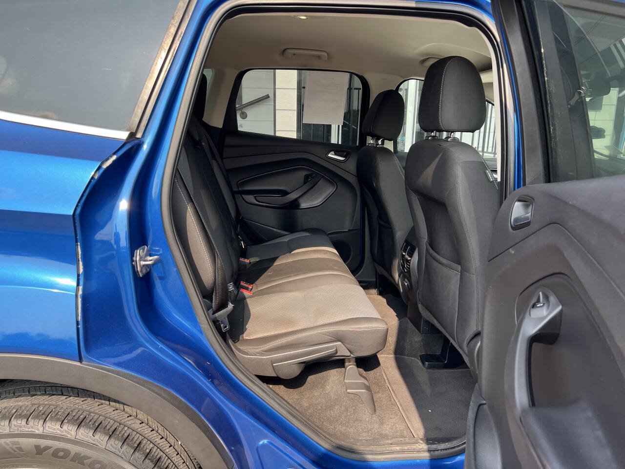 Used 2017 Ford Escape SE FWD image 11