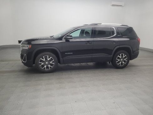 Used 2021 GMC Acadia SLE w/ Driver Convenience Package FWD image 2