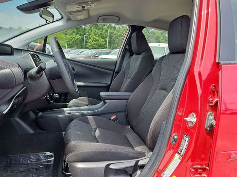 Used 2022 Toyota Prius LE AWD/4WD image 24