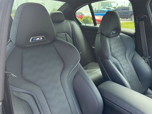 Used 2025 BMW M3 w/ Executive Package RWD image 29