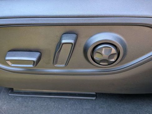 New 2026 Jeep Grand Cherokee Altitude AWD/4WD image 17