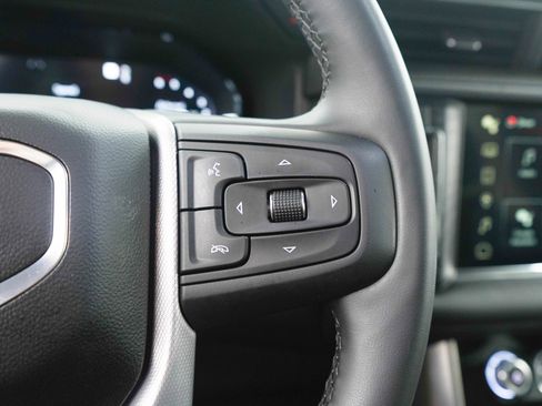Used 2023 GMC Yukon Denali AWD/4WD image 29