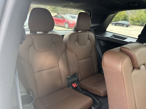 Certified 2023 Volvo XC90 B6 Plus w/ Protection Package Premier image 18