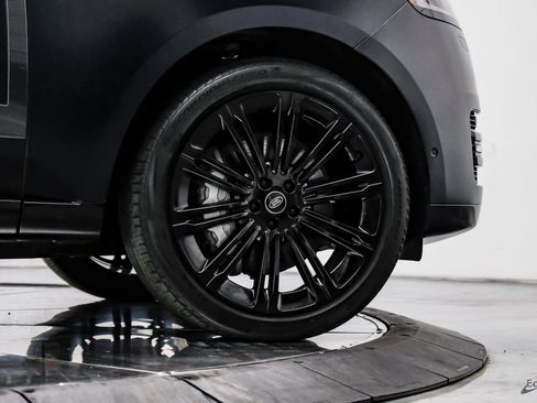 Used 2023 Land Rover Range Rover SE image 90