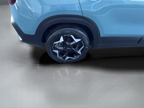 Used 2024 Kia Seltos EX image 40