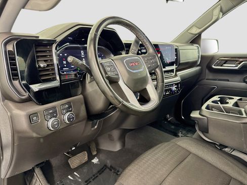 Used 2024 GMC Sierra 1500 Elevation w/ LPO, Elevation Black Package AWD/4WD image 11