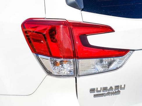 Used 2023 Subaru Forester Premium AWD/4WD image 10
