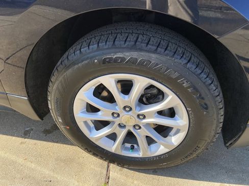 Used 2020 Chevrolet Equinox LS image 32