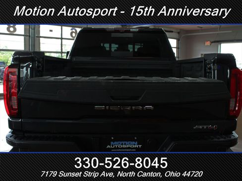 Used 2020 GMC Sierra 3500 AT4 w/ AT4 Premium Package AWD/4WD image 9
