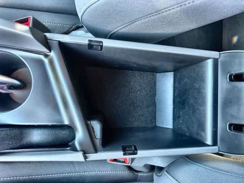 Used 2025 Hyundai Elantra Sport image 27