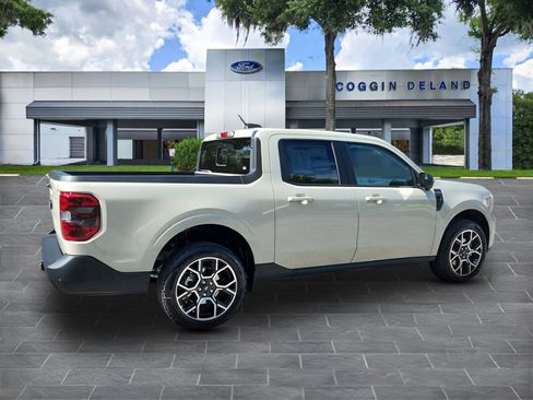Certified 2025 Ford Maverick Lariat image 5