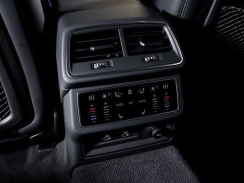 Used 2025 Audi RS 7 Performance image 27