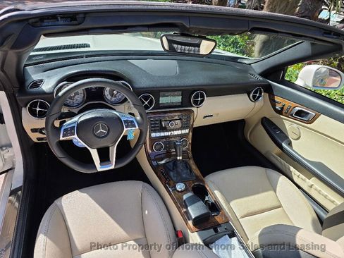 Used 2014 Mercedes-Benz SLK 250 image 40
