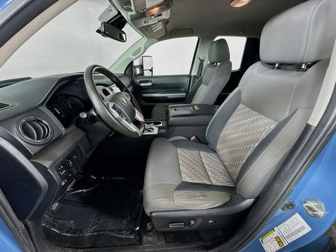 Certified 2020 Toyota Tundra SR5 w/ TRD Off-Road Package AWD/4WD image 12