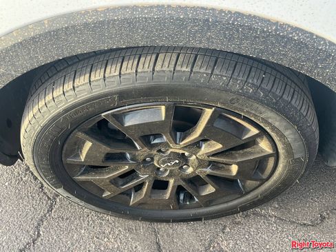 Used 2022 Kia Telluride SX w/ SX Prestige Package AWD/4WD image 8