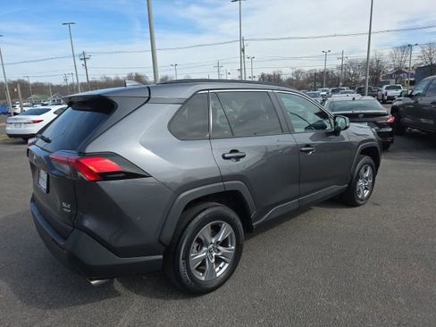 Certified 2022 Toyota RAV4 XLE image 4