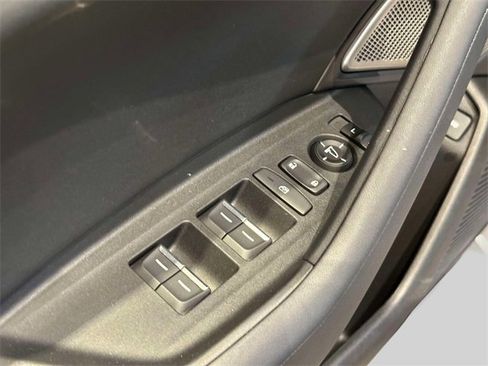 Used 2025 Acura TLX w/ Technology Package image 18