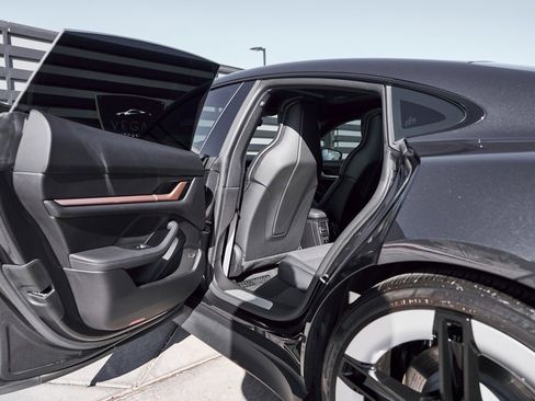 Used 2025 Porsche Taycan 4S w/ Premium Package image 27