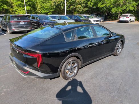 New 2025 Kia K4 LXS FWD image 7