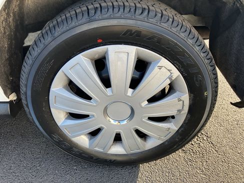 Used 2020 Ford Transit Connect XL image 12