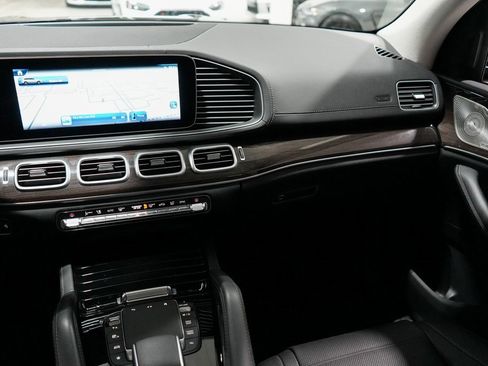 Used 2024 Mercedes-Benz GLS 450 4MATIC image 20