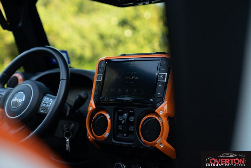 Used 2018 Jeep Wrangler Unlimited Sport S AWD/4WD image 27