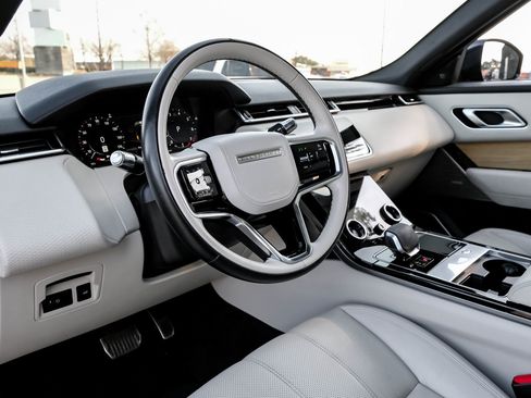 Used 2021 Land Rover Range Rover Velar R-Dynamic S image 3