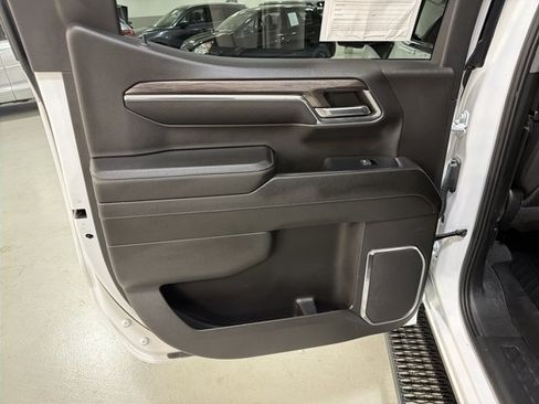 Used 2024 Chevrolet Silverado 1500 LTZ AWD/4WD image 23