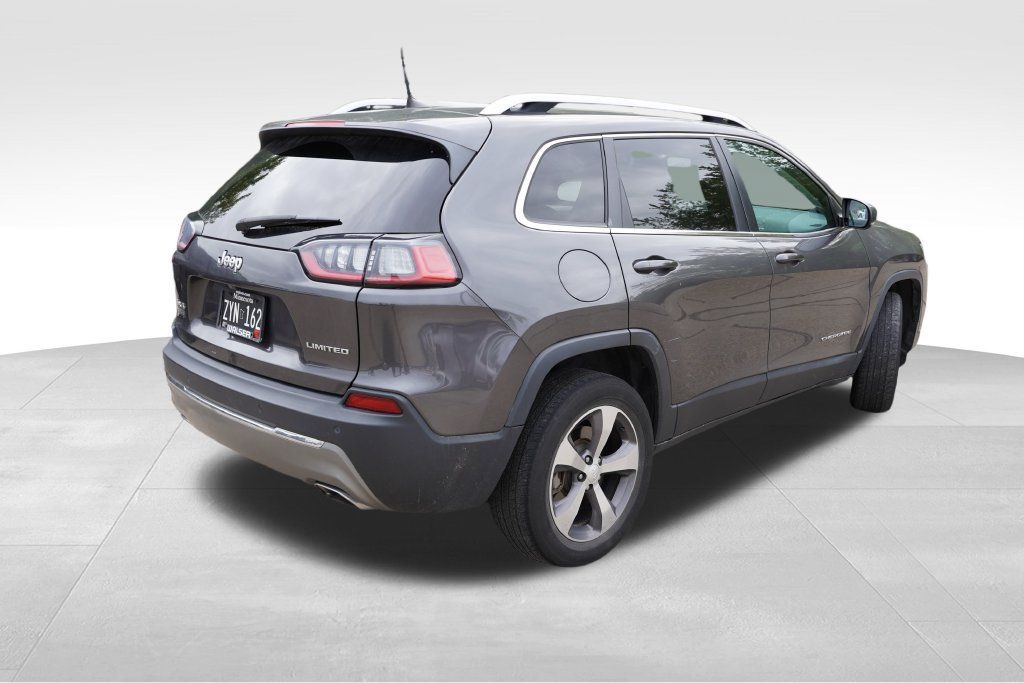 Used 2019 Jeep Cherokee Limited AWD/4WD image 3