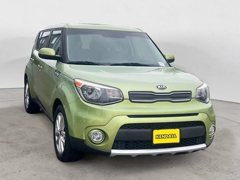 Used 2017 Kia Soul + FWD image 3