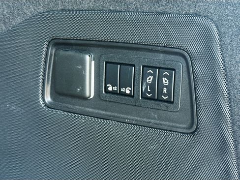 Used 2022 Cadillac Escalade Sport w/ Touring Package AWD/4WD image 12