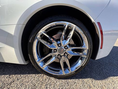 Used 2015 Chevrolet Corvette Stingray Coupe w/ 2LT Preferred Equipment Group image 8