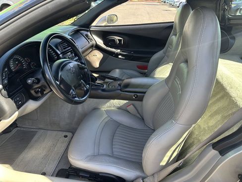 Used 2002 Chevrolet Corvette Coupe w/ Preferred Equipment Group2 RWD image 16