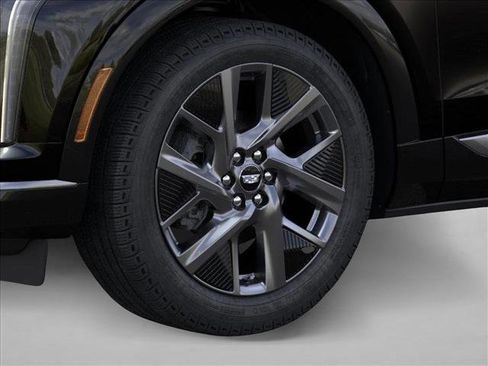 New 2026 Cadillac Optiq Luxury 1 image 9